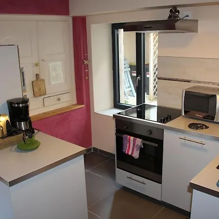 De Climats De 3 A 6 Personnes Ferienhaus *