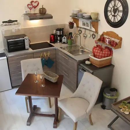 De Climats De 3 A 6 Personnes Ferienhaus Beaune (Cote d'Or)